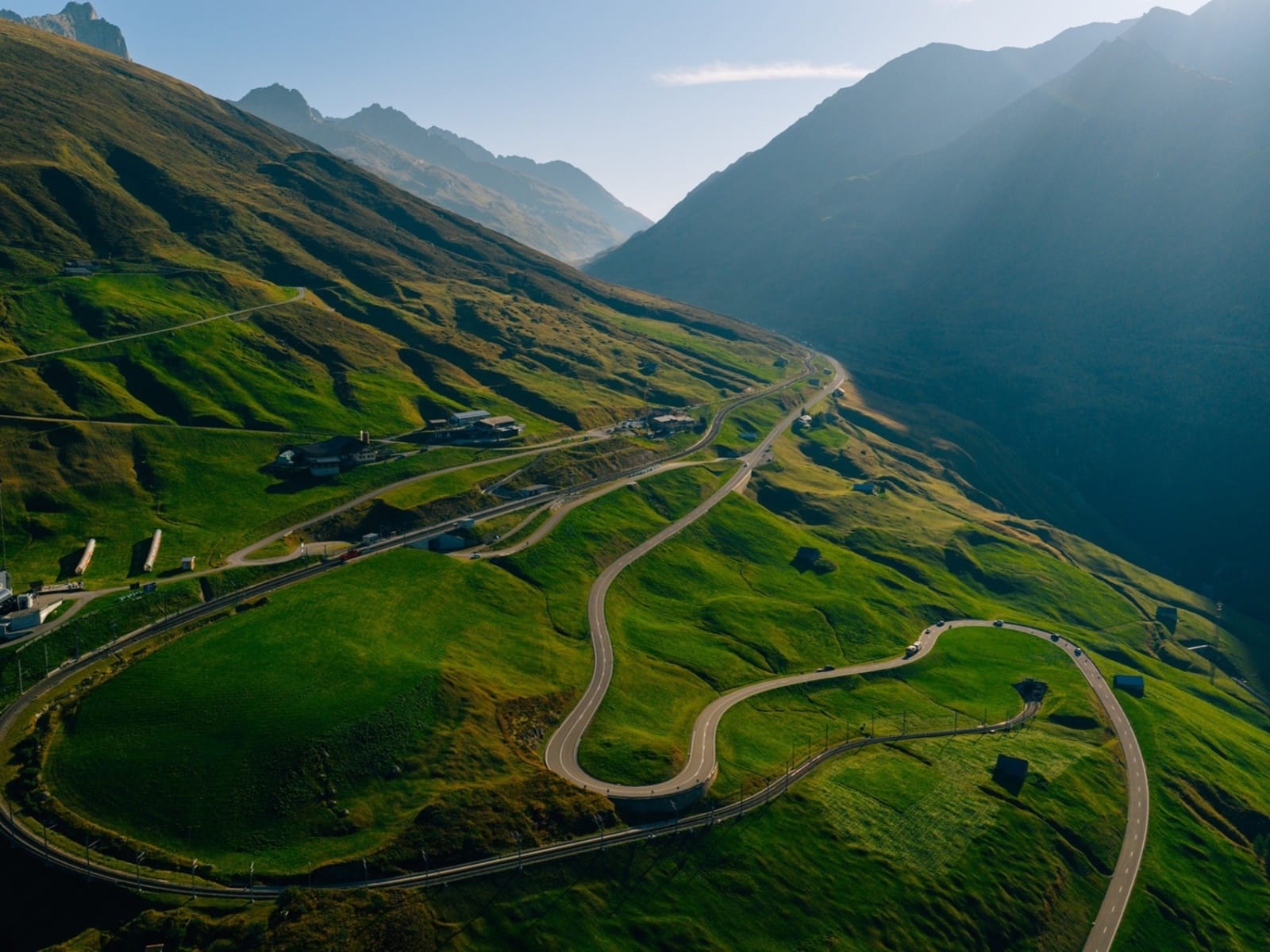 swisscycologytours.com